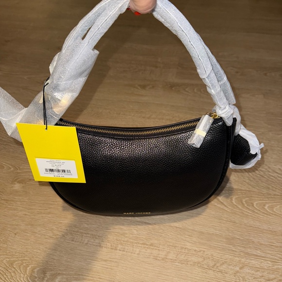 NWT Marc Jacobs Black Pebbled Leather Shoulder Bag – Gold Hardware - Picture 3 of 7